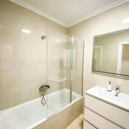 Apartamento Residencial Leyra, Piso Centrico De 6 Habitaciones, 8 Camas Salamanca