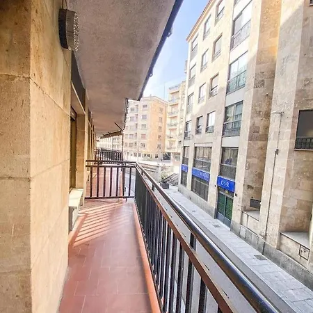 Residencial Leyra, Piso Centrico De 6 Habitaciones, 8 Camas * Salamanca