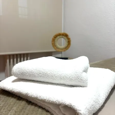 Residencial Leyra, Piso Centrico De 6 Habitaciones, 8 Camas Apartman *