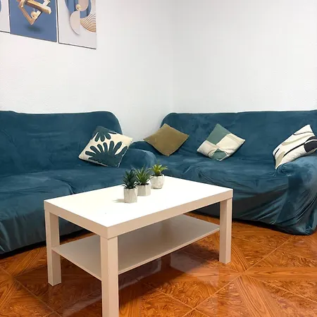 Residencial Leyra, Piso Centrico De 6 Habitaciones, 8 Camas * Salamanca