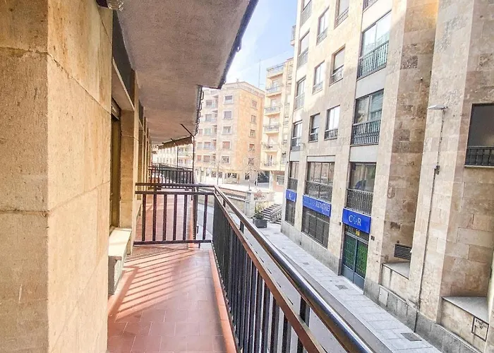 Residencial Leyra, Piso Centrico De 6 Habitaciones, 8 Camas * Salamanka