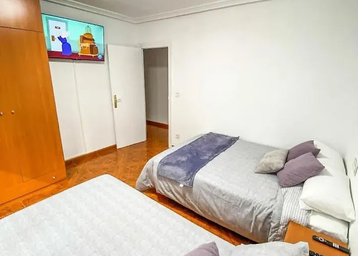 Apartmán Residencial Leyra, Piso Centrico De 6 Habitaciones, 8 Camas Salamanka