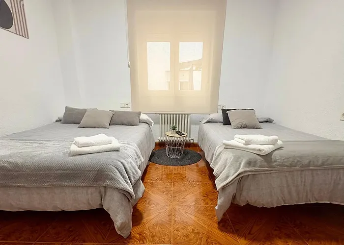 Apartamento Residencial Leyra, Piso Céntrico De 6 Habitaciones, 8 Camas Salamanca