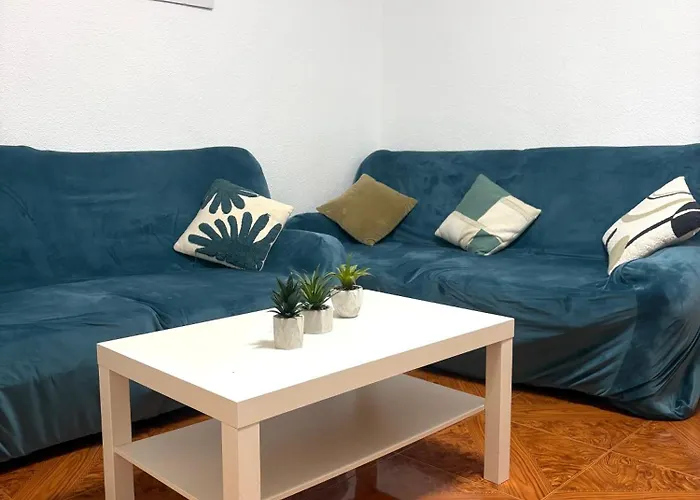 Residencial Leyra, Piso Céntrico De 6 Habitaciones, 8 Camas * Salamanca